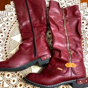 Stuart Women’s Boots Size 9